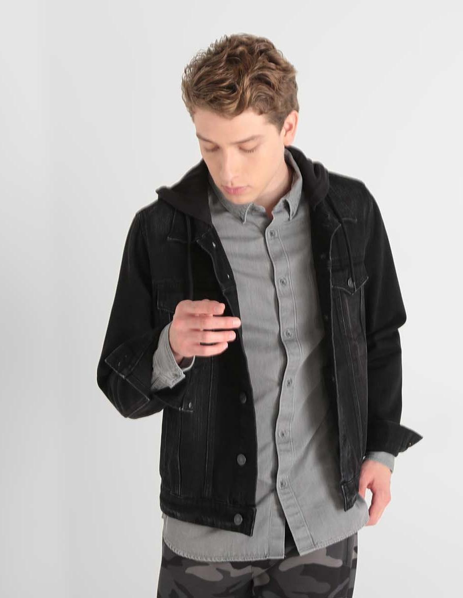 Chamarra denim Aéropostale negra con capucha en Liverpool