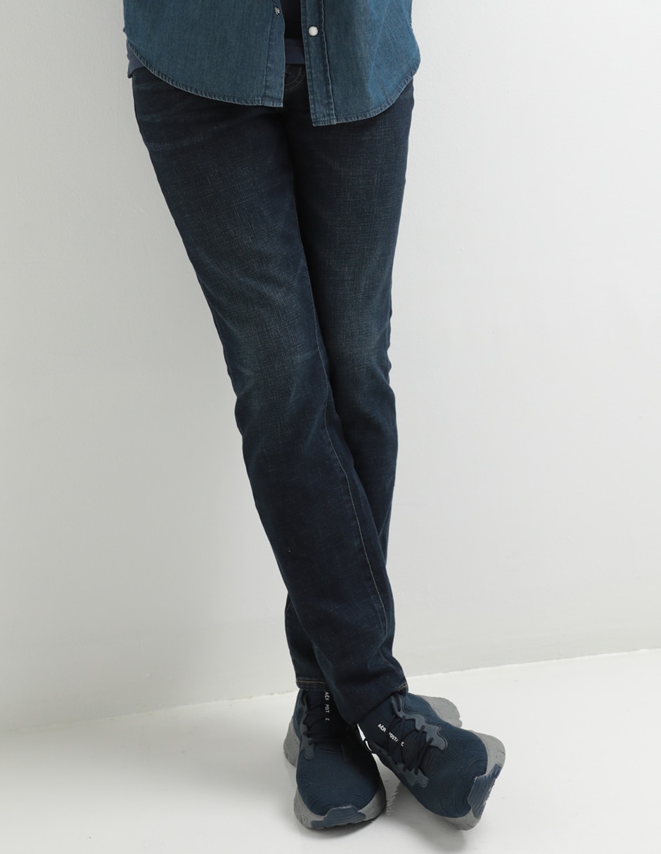 Jeans straight deslavado para hombre 1