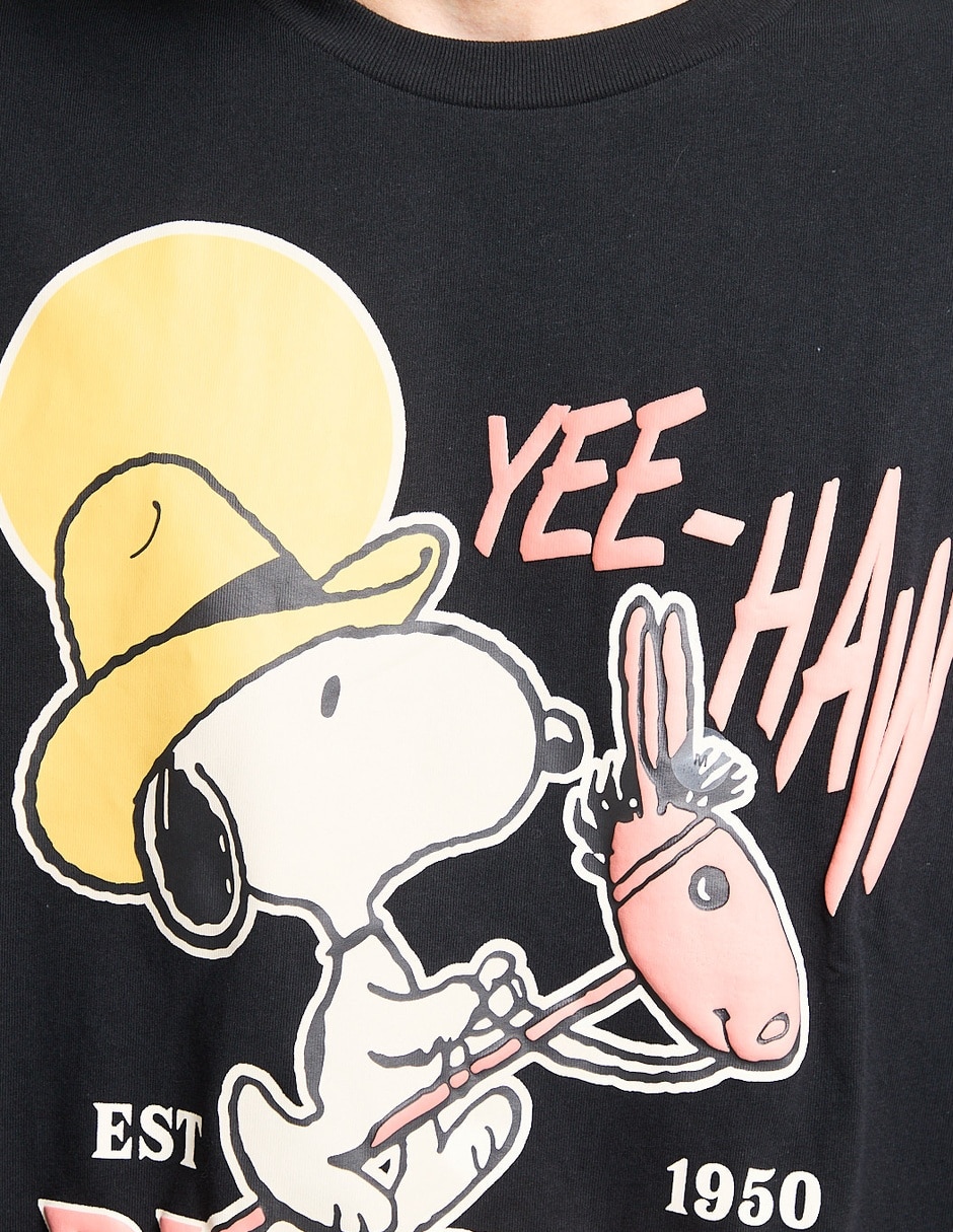 Playera Peanuts cuello redondo para hombre 4