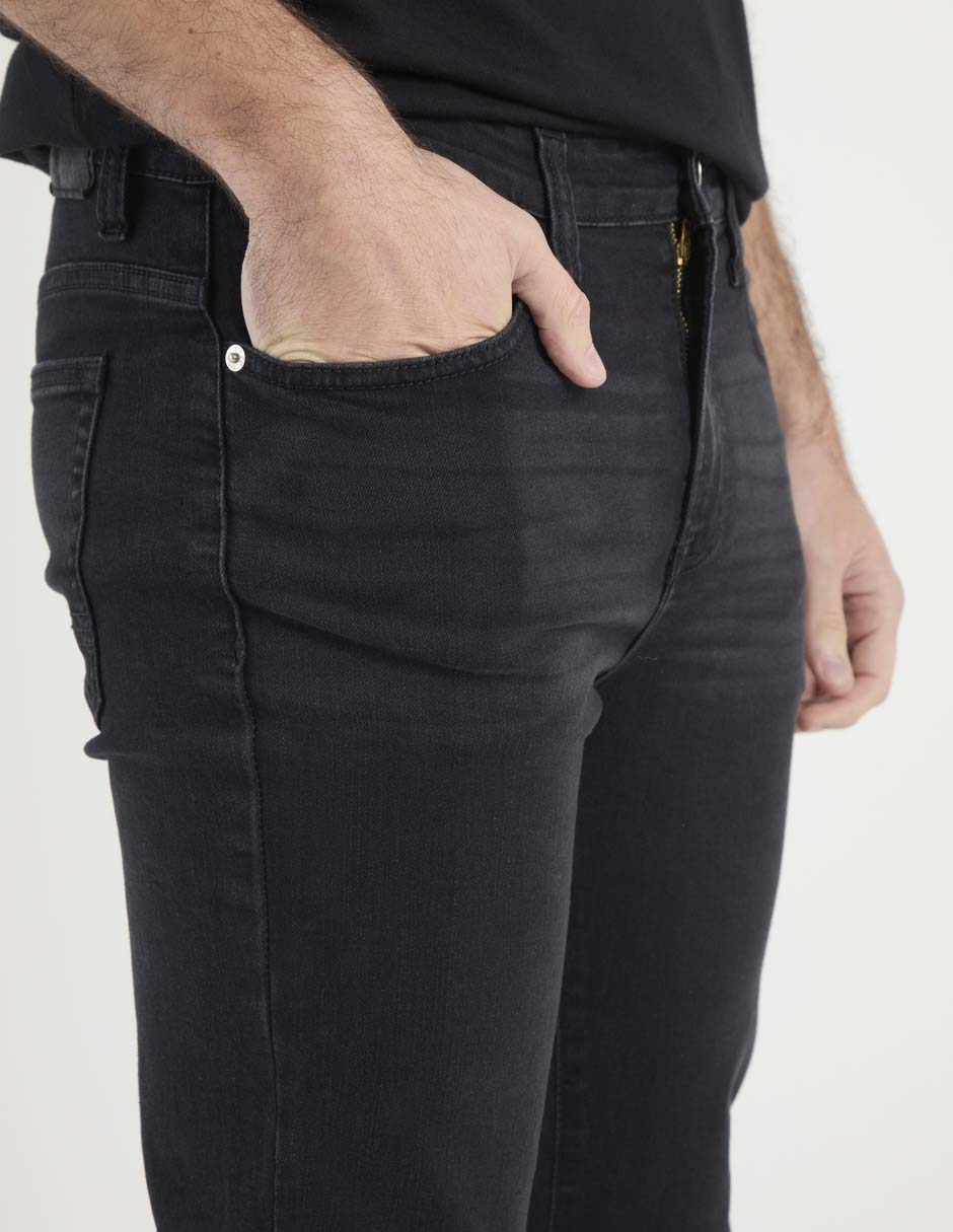 Jeans slim lavado stone wash para hombre 4