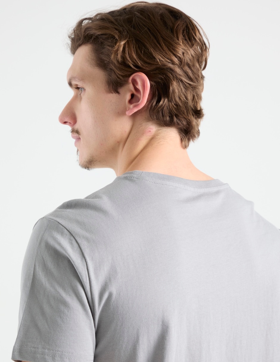 Playera cuello redondo para hombre 5