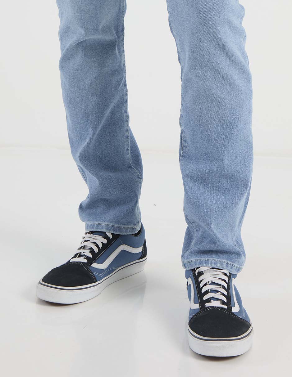 Jeans slim lavado stone wash para hombre 5